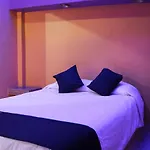 Hotel Oasis