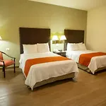 Hotel Plaza Calzada