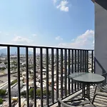 Estilo Minimalista Frente Arena Y Parque Fundidora