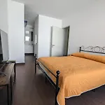 Moderno Ubicacion Vistas Seguridad y Estilo