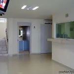 Hotel 402