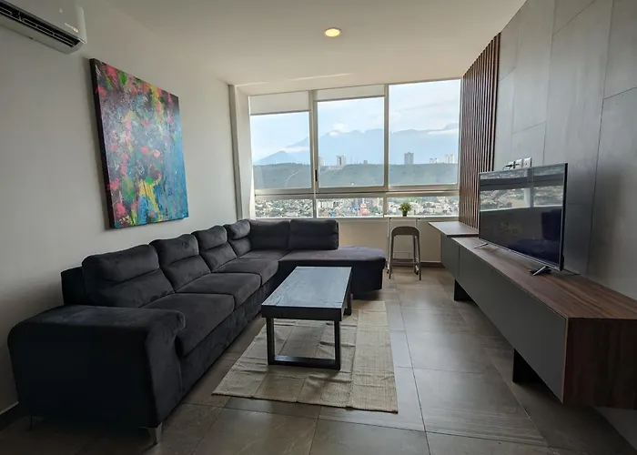 Stylish Panoramic Views City Loft