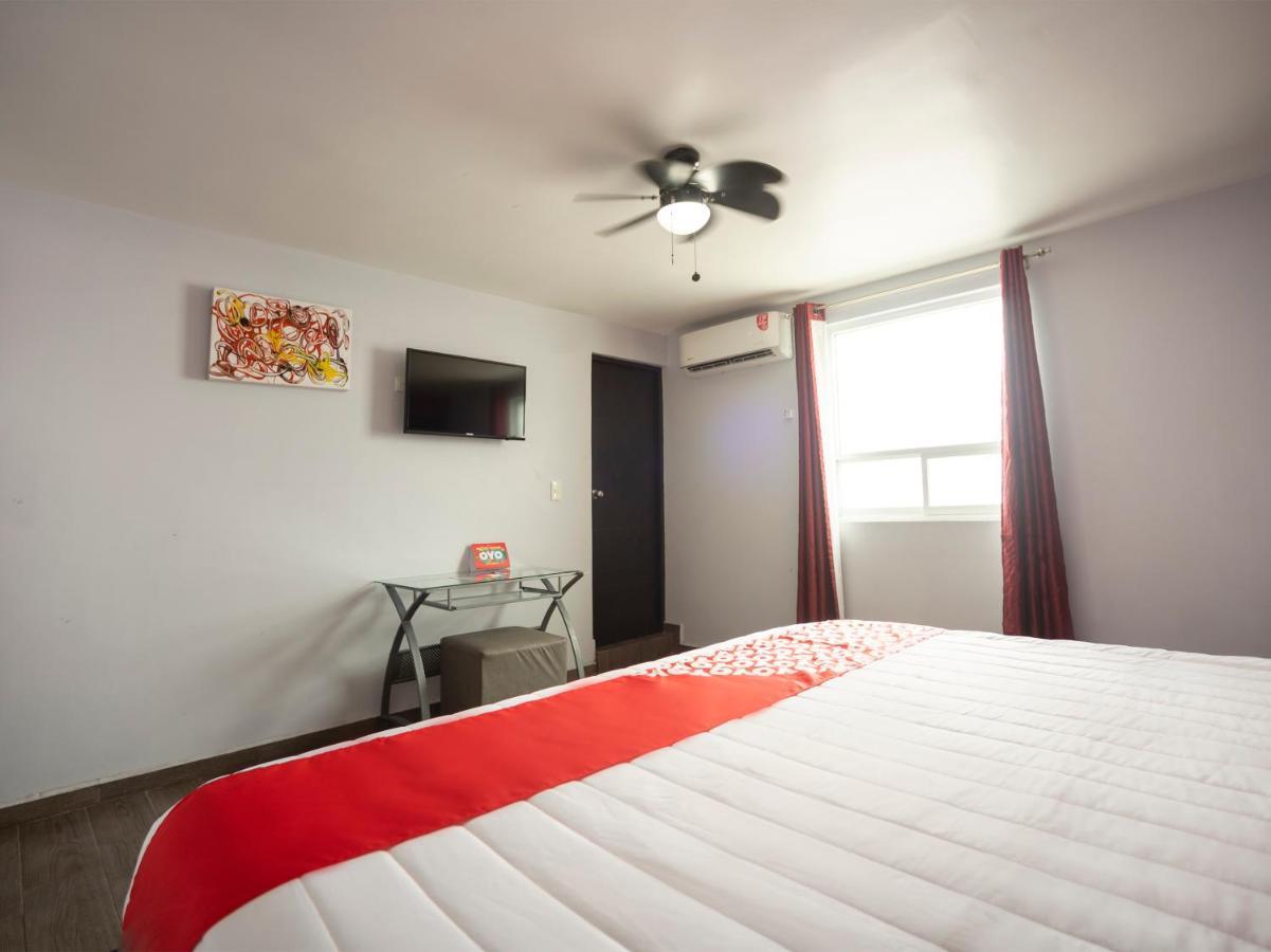 Hotel Adhoc Express Monterrey