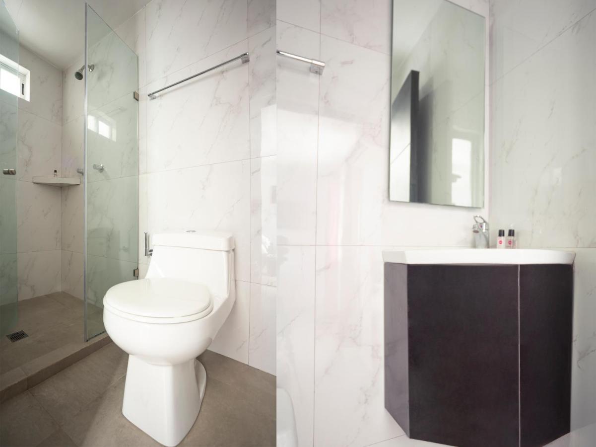 Hotel Adhoc Express Monterrey