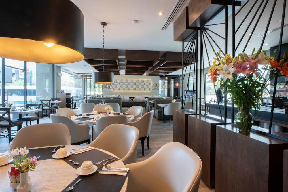 Antaris Cintermex Hotel 4*