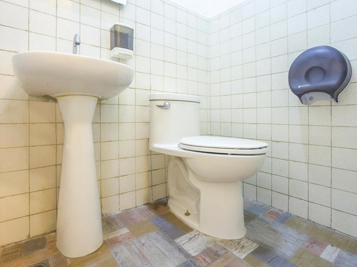 Oyo Hotel Hare Krishna Guest house Monterrey