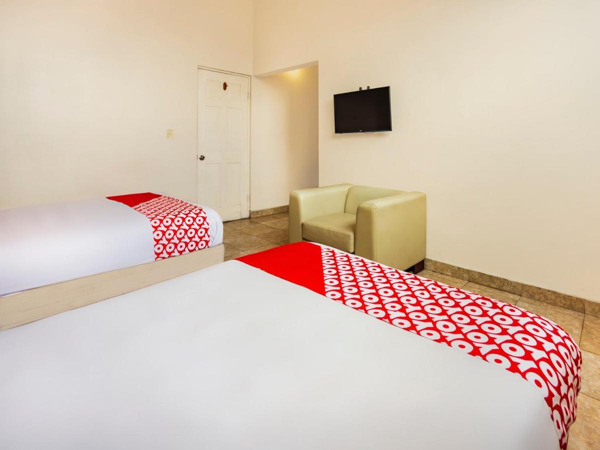 Hotel Oyo Dubai Monterrey