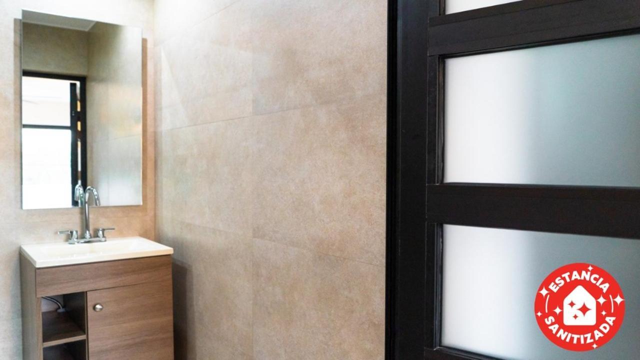 Hotel Econosuites Fundidora 3*