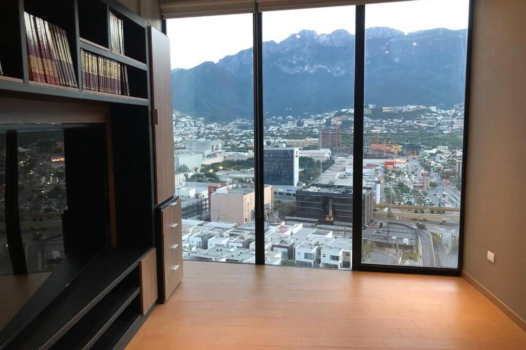 Departamento Exclusivo En San Pedro Garza Garcia Frente A Fashion Drive Apartamento *
