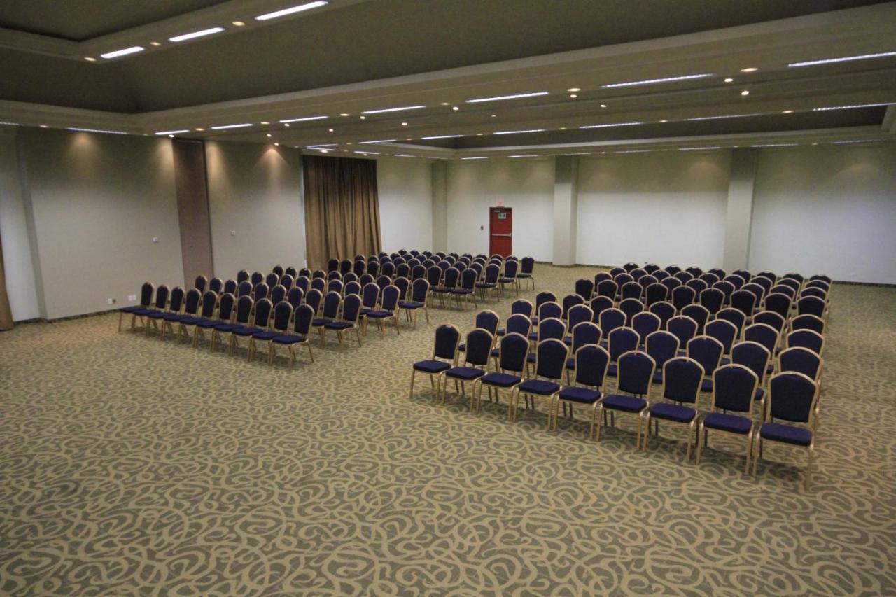 Crowne Plaza Aeropuerto, An Ihg 5*