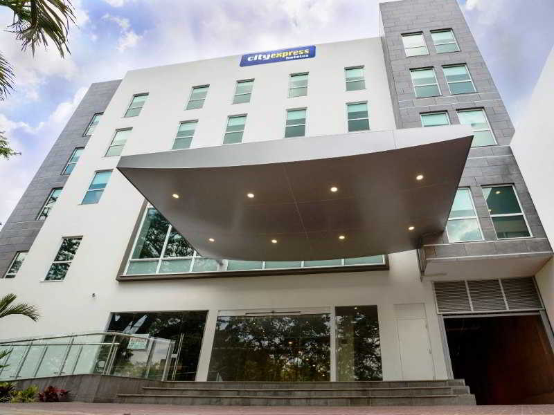 Express By Marriott Nuevo Sur 4*