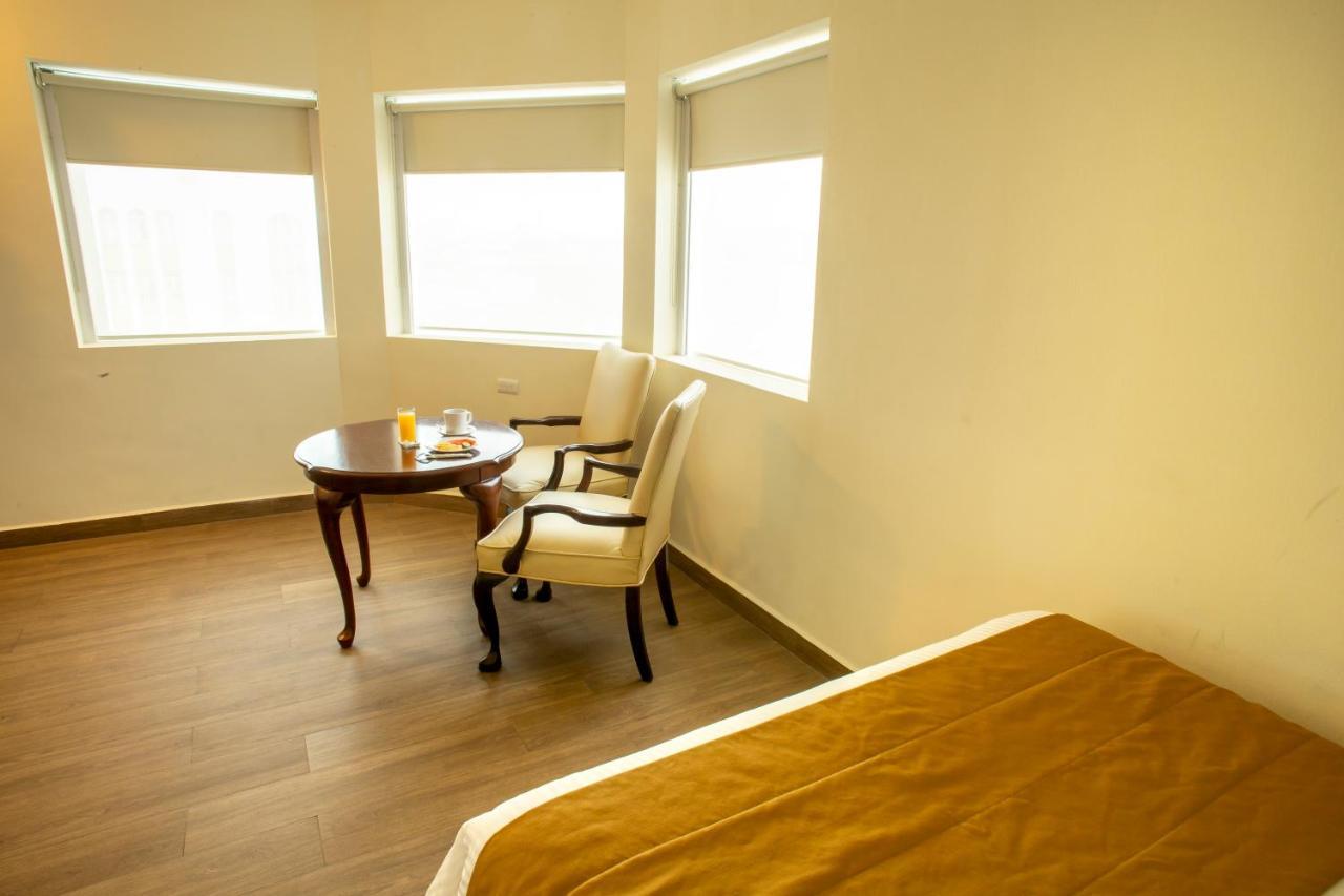 Plaza Calzada 3* Monterrey
