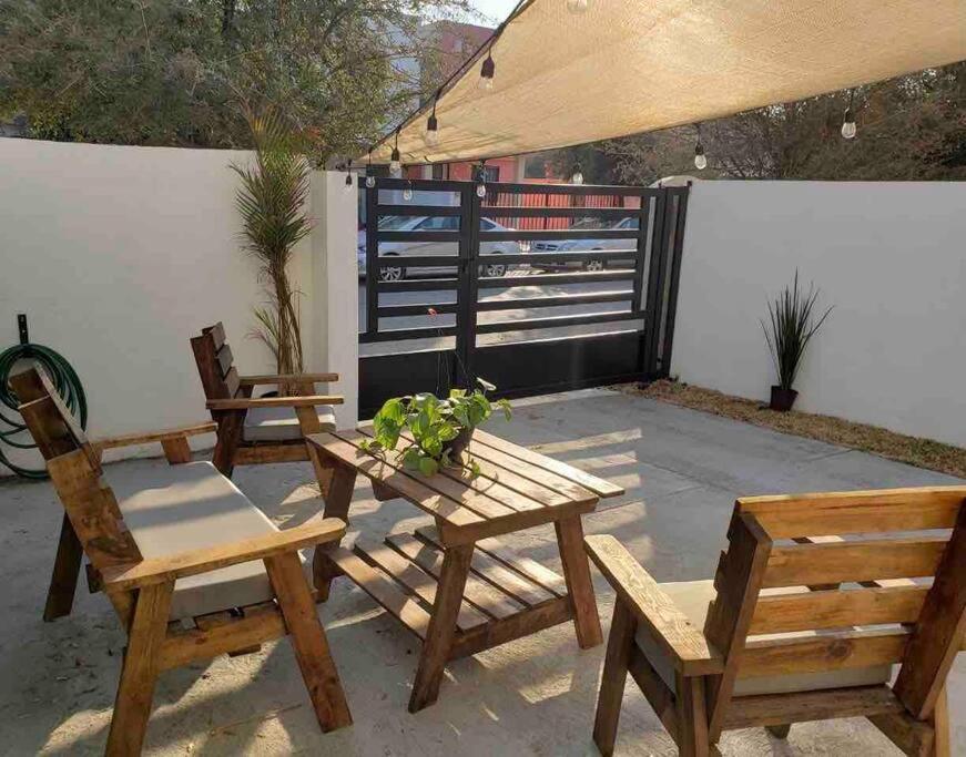 Comfortable And Private House 2 Bedrooms Wifi Parking Free * Monterrey