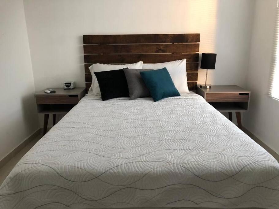Comfortable And Private House 2 Bedrooms Wifi Parking Free * Monterrey