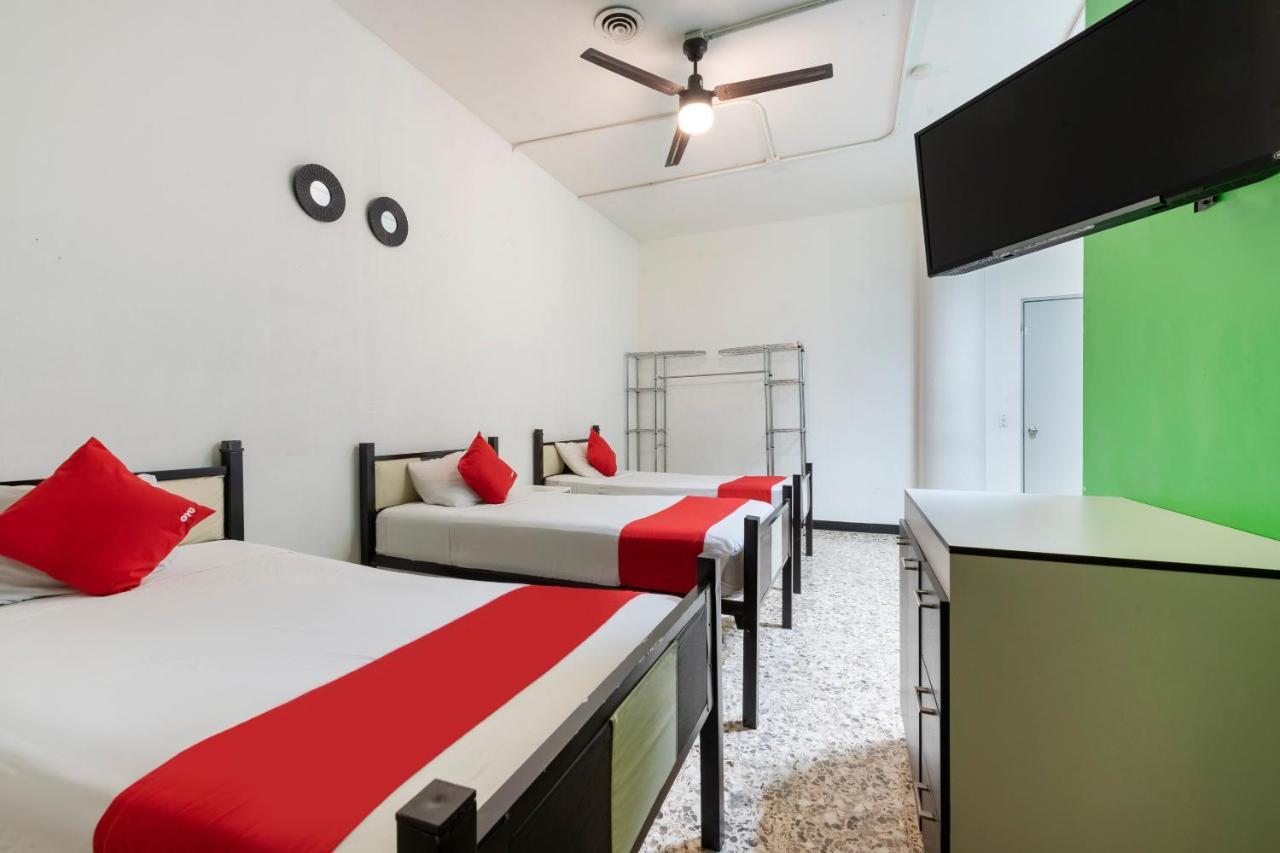 Hotel Adhoc Sf Monterrey