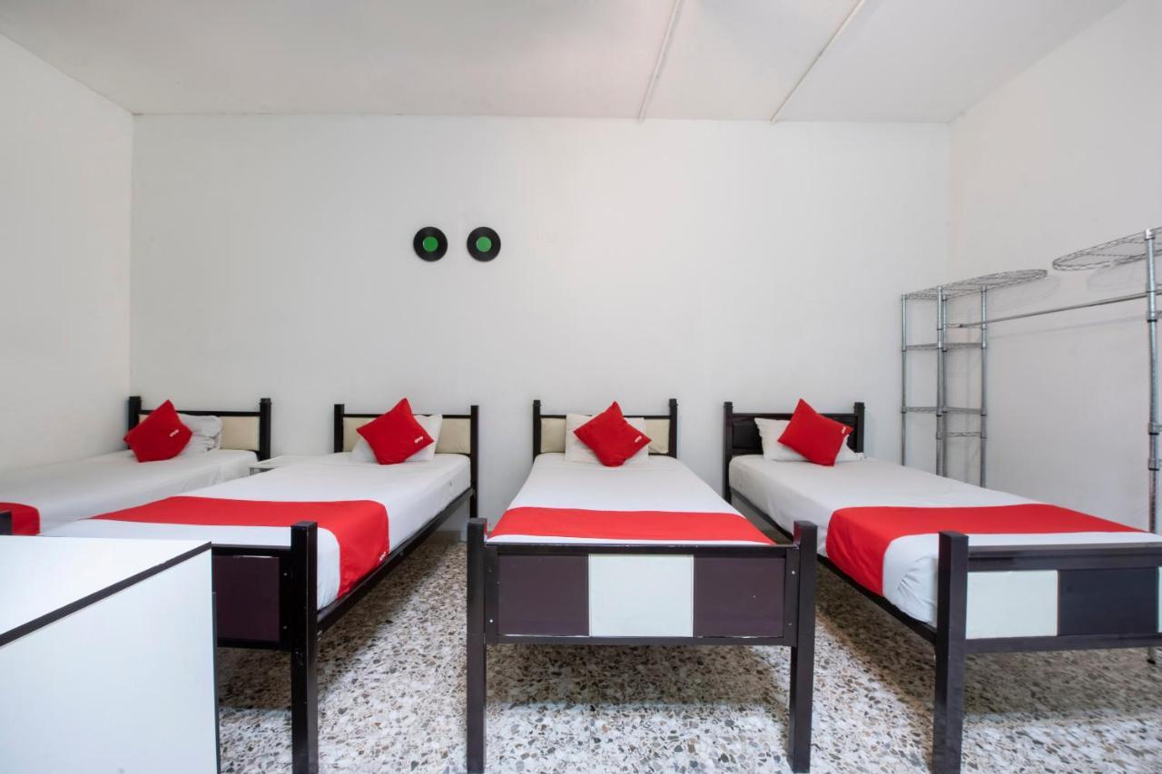 Hotel Adhoc Sf Monterrey