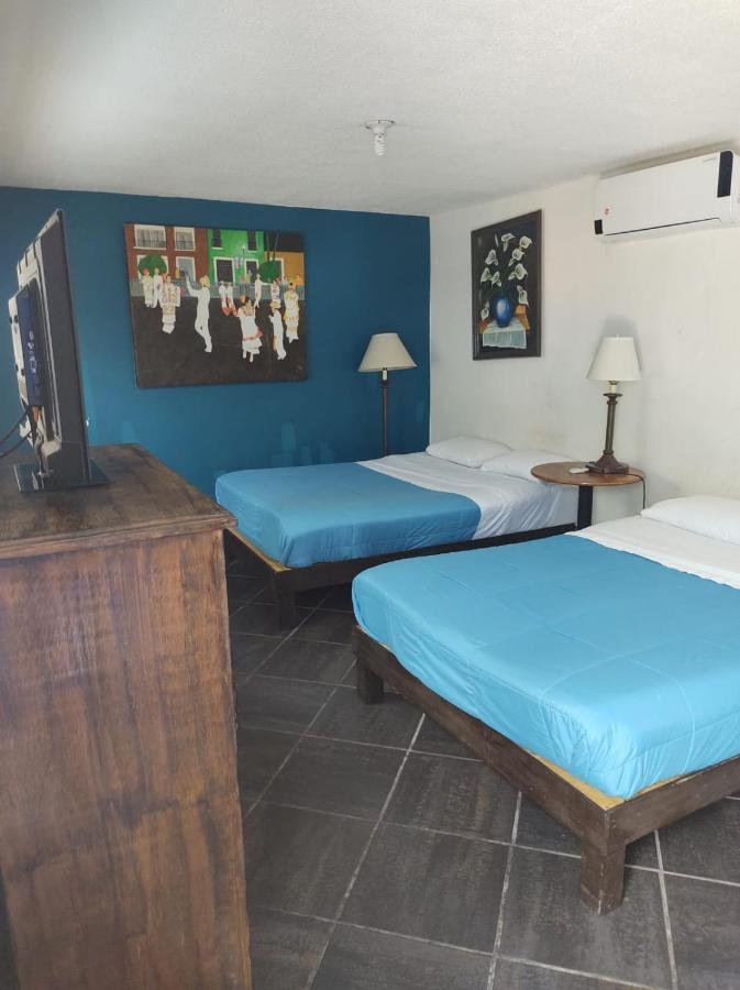 Antique Barrio Antiguo Hotel