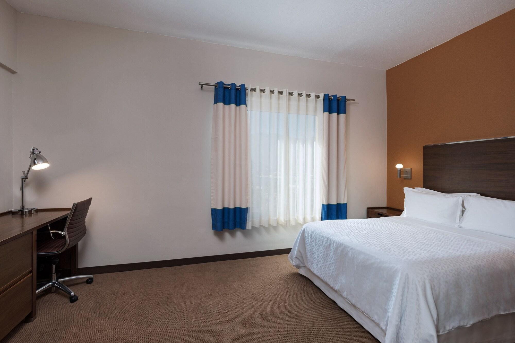 Four Points By Sheraton Galerias Hotel Monterrey
