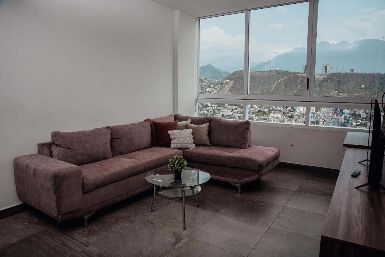 Stylish Panoramic Views Loft *