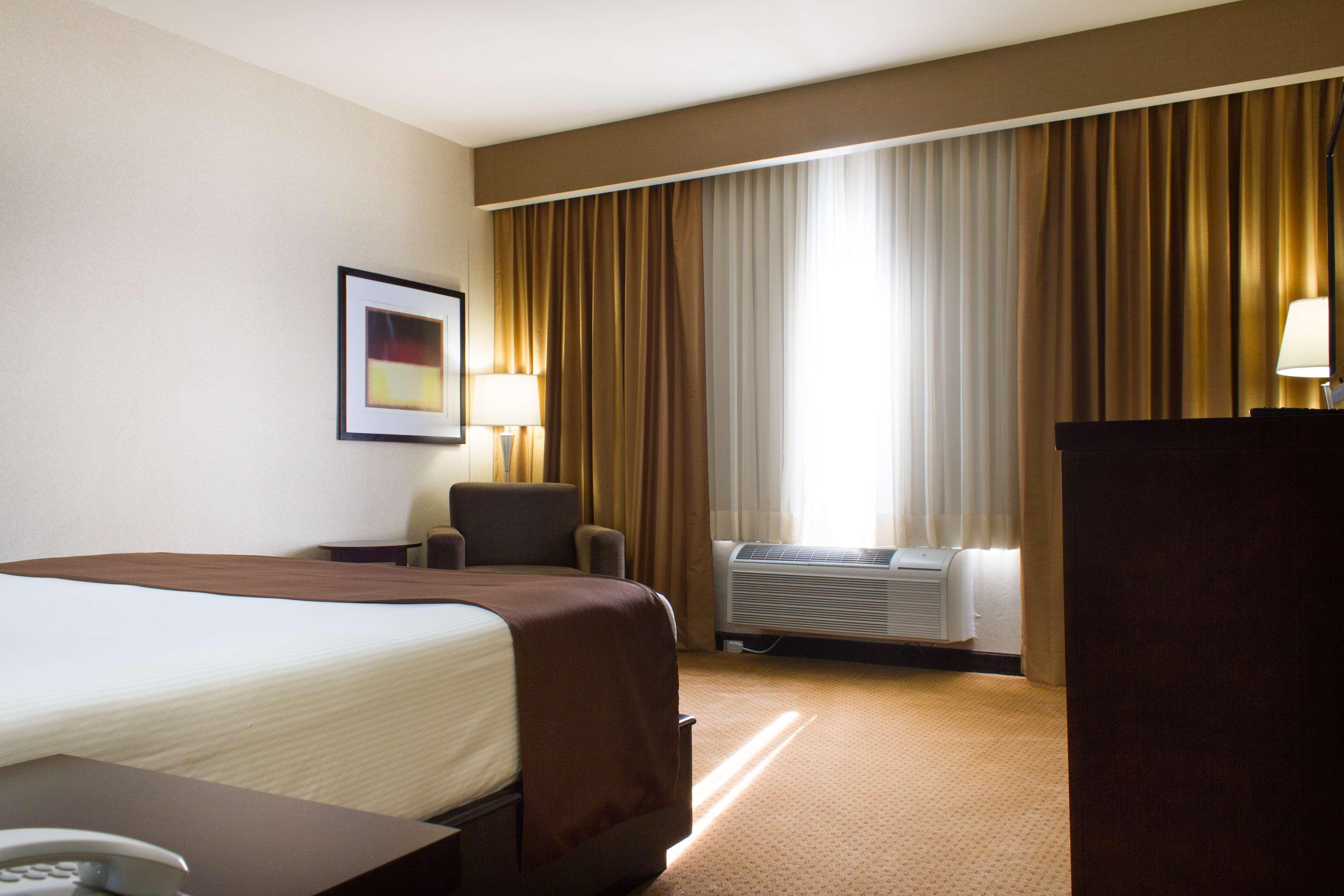 Hotel Western Premier Aeropuerto 5*