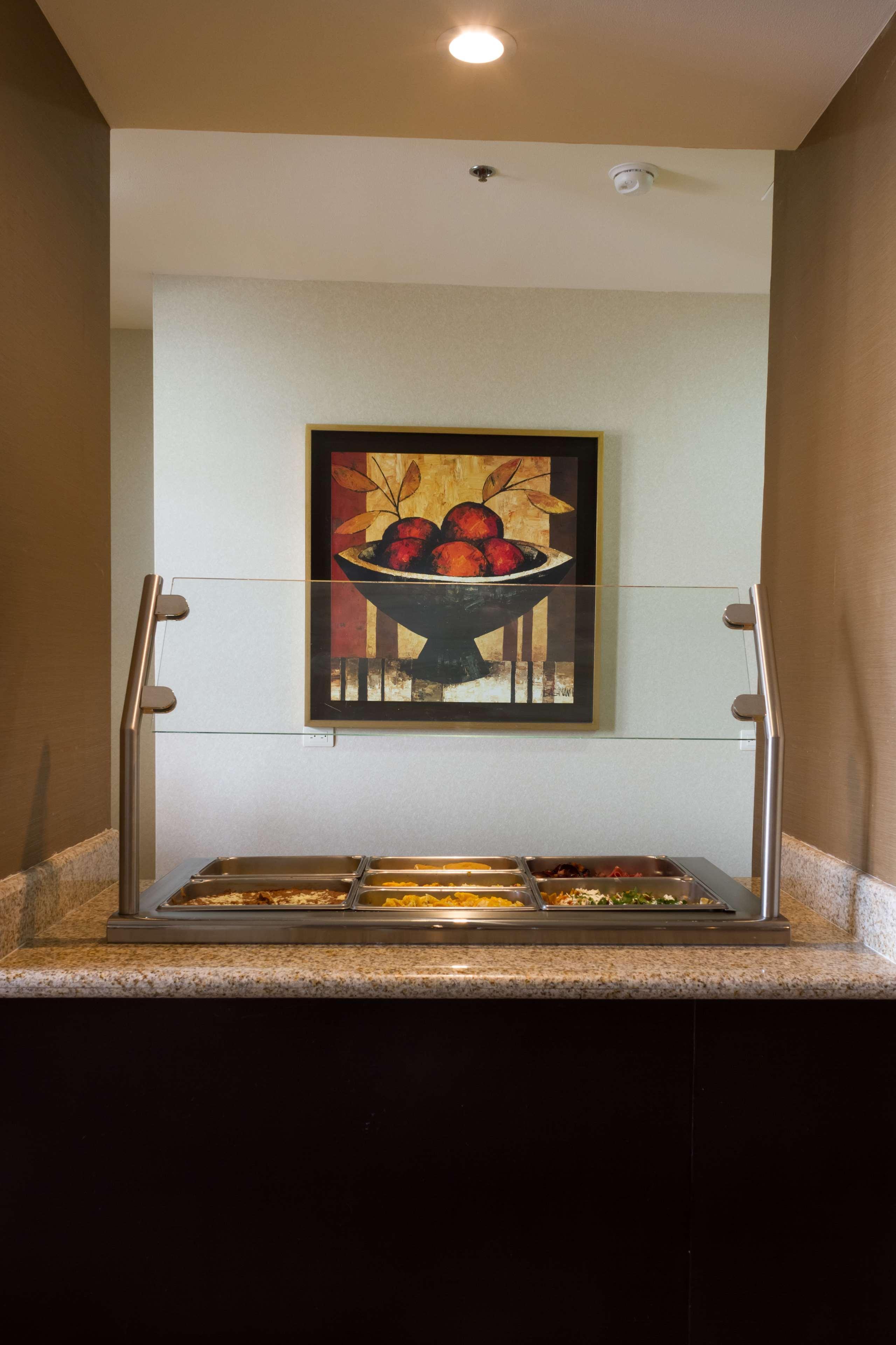 Western Premier Aeropuerto Hotel 5*