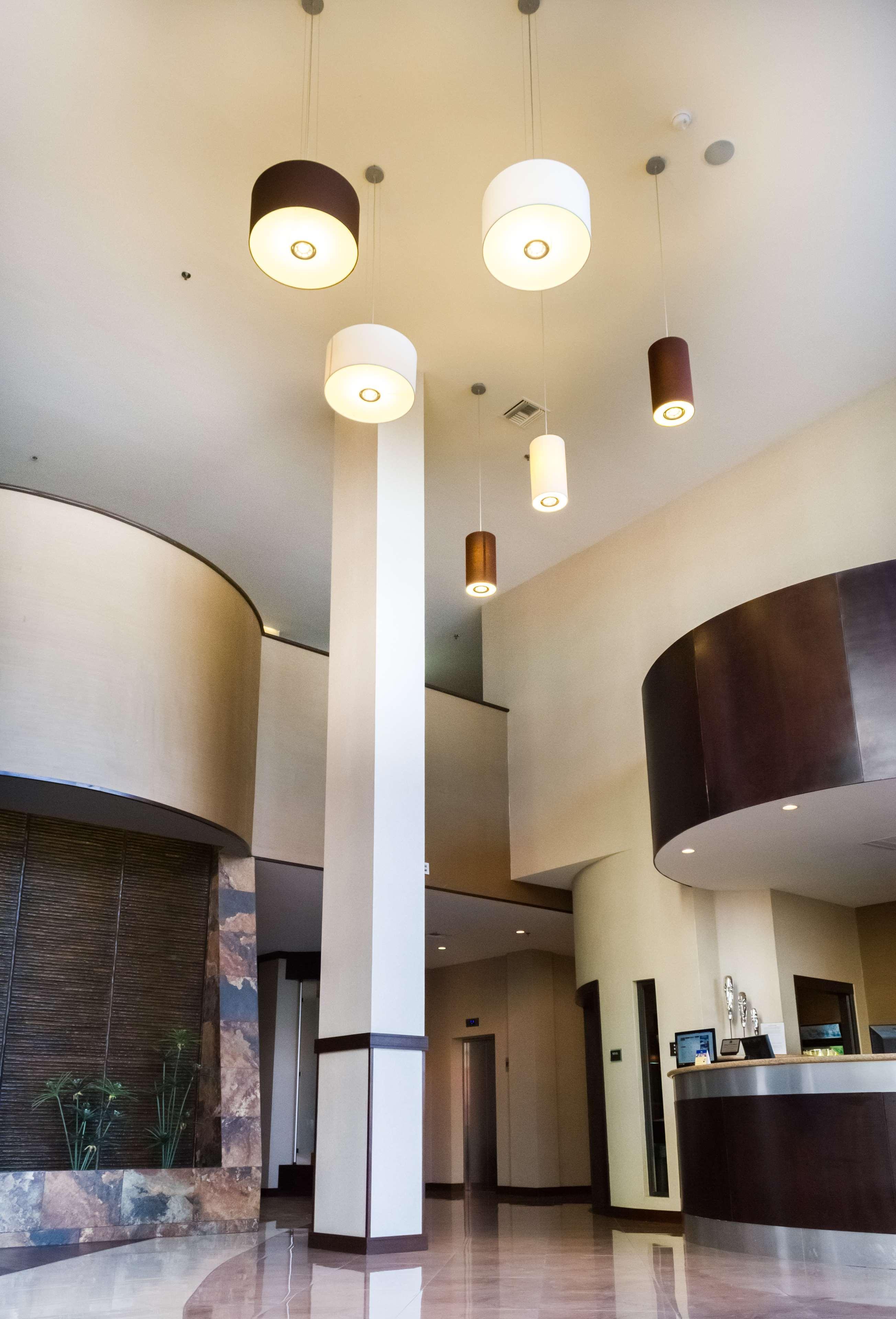 Hotel Western Premier Aeropuerto 5*