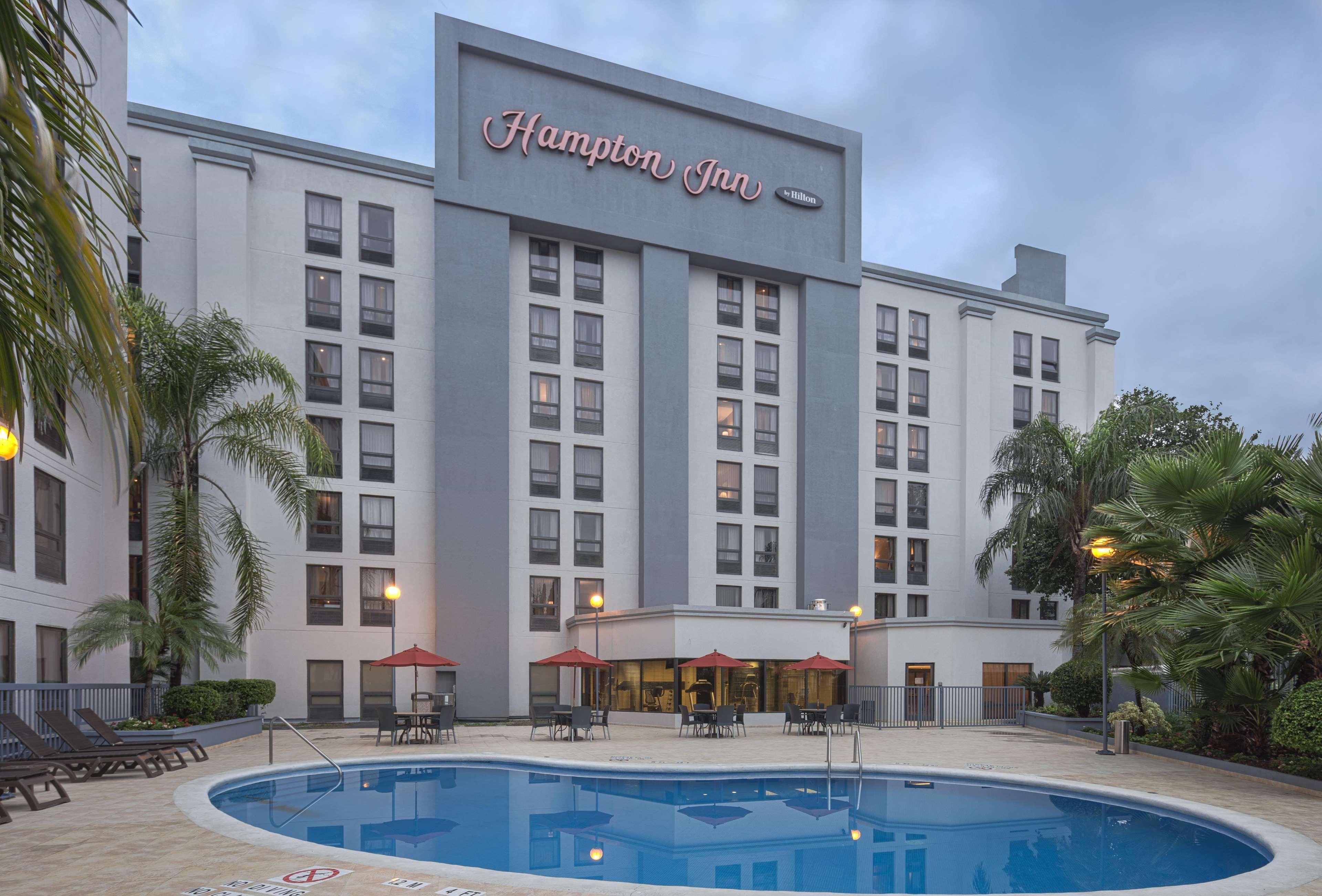 Hampton By Hilton Galerías Monterrey
