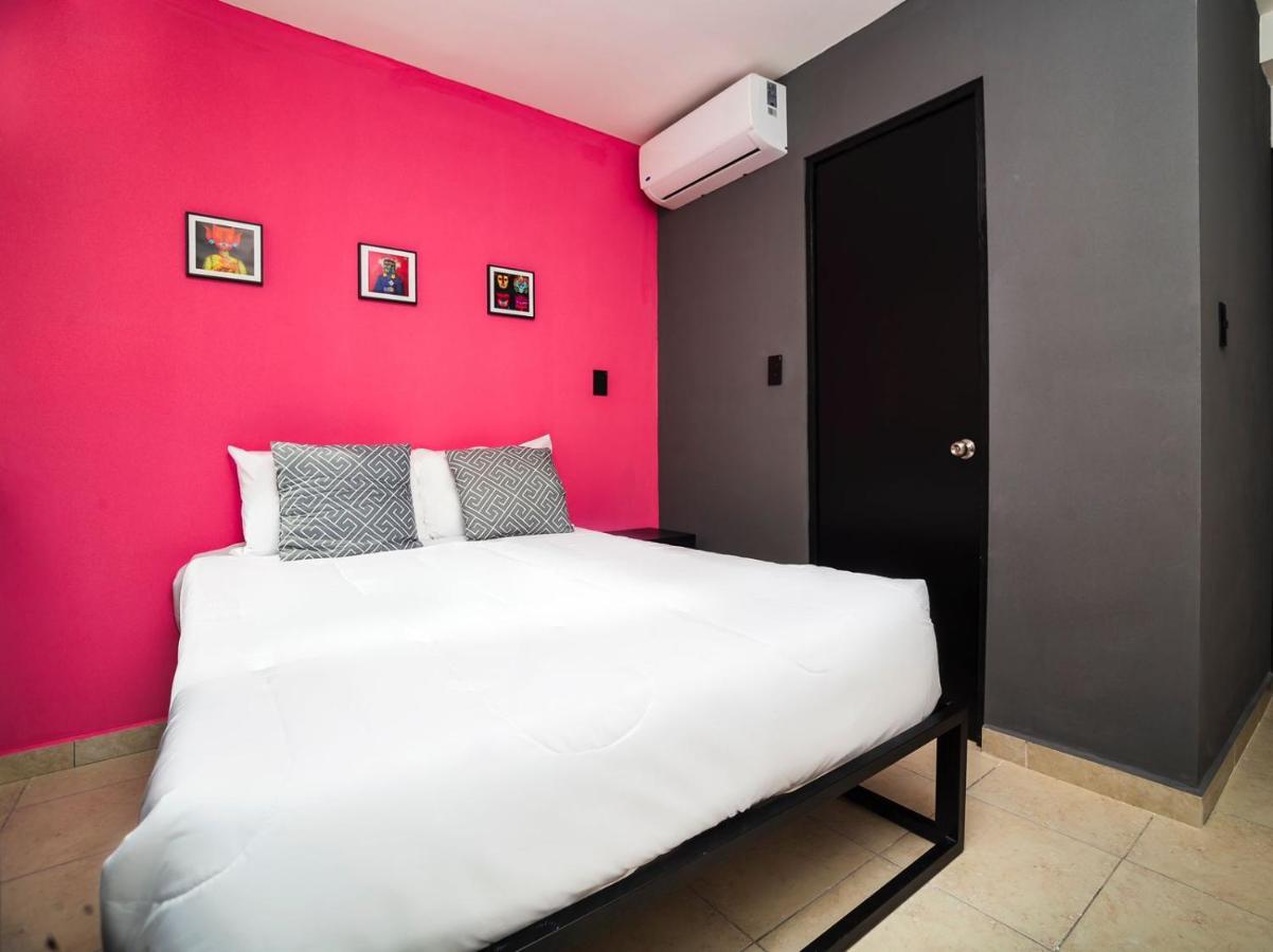 Adhoc Cintermex Hotel cápsula Monterrey