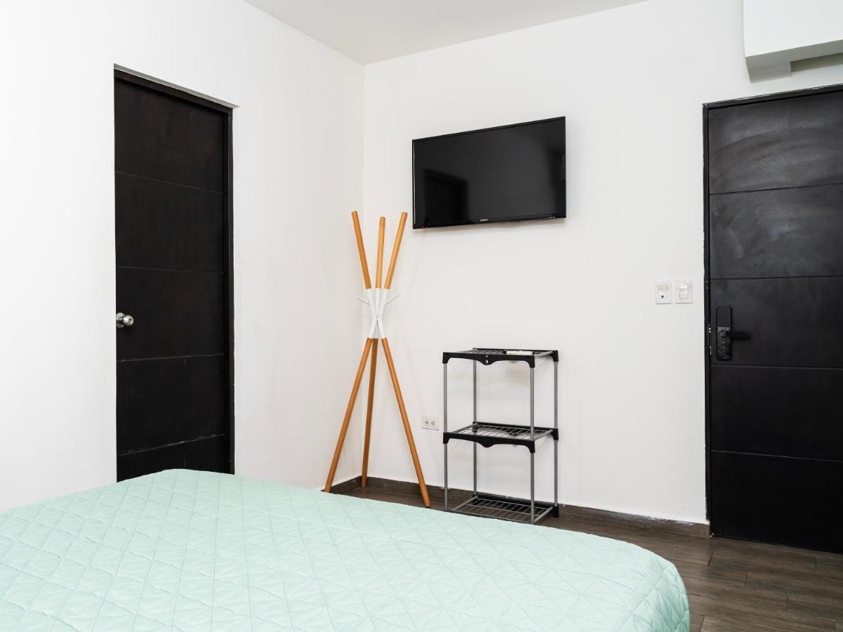 Hotel Adhoc Express