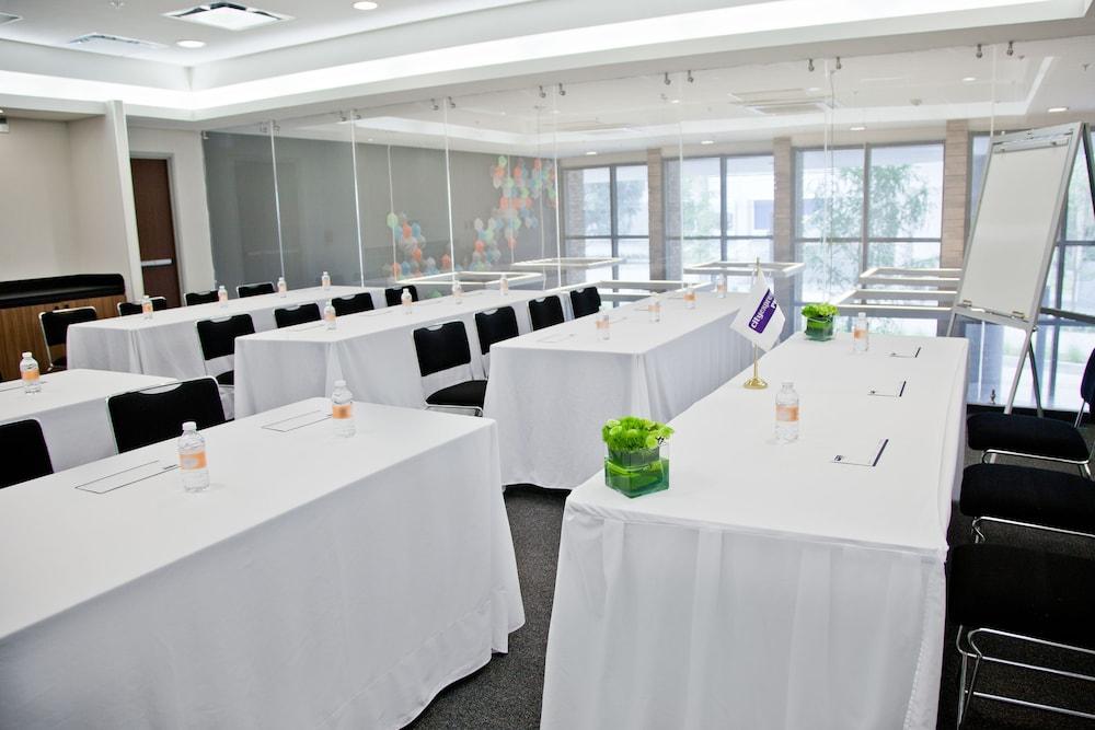 Express By Marriott Nuevo Sur Hotel