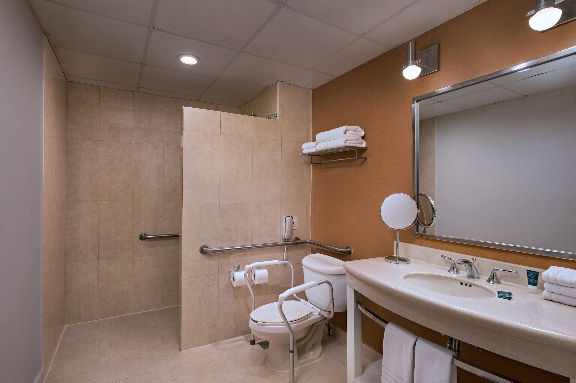 Four Points By Sheraton Galerias 5* Monterrey