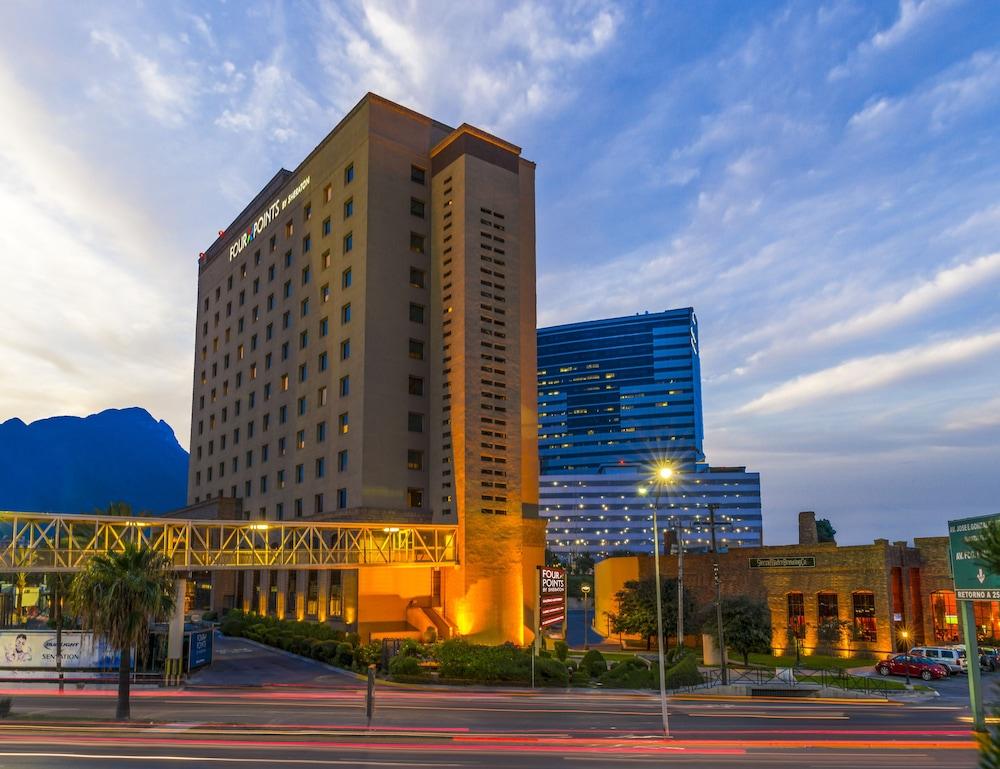 Four Points By Sheraton Galerias
