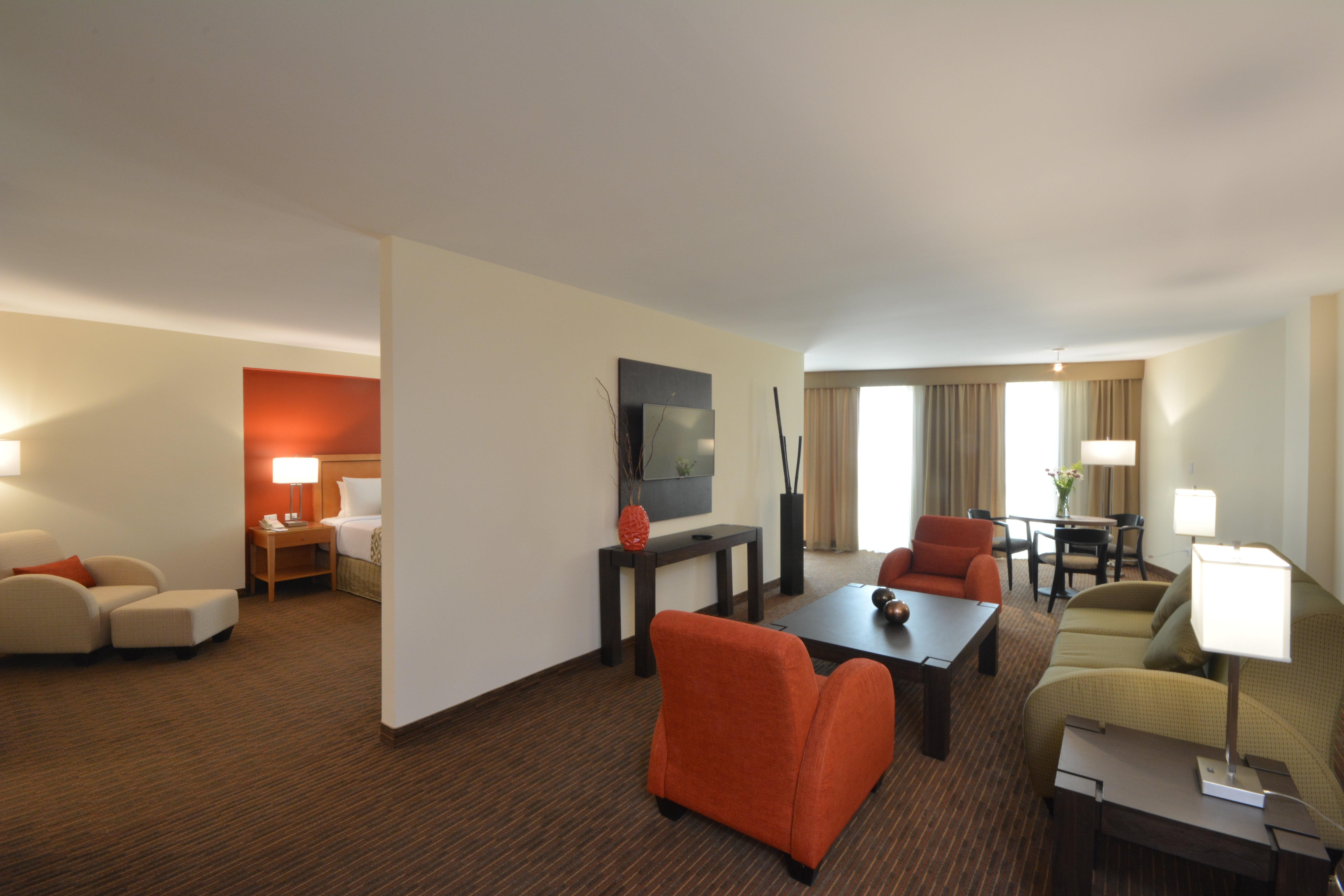 Crowne Plaza Aeropuerto, An Ihg Hotel