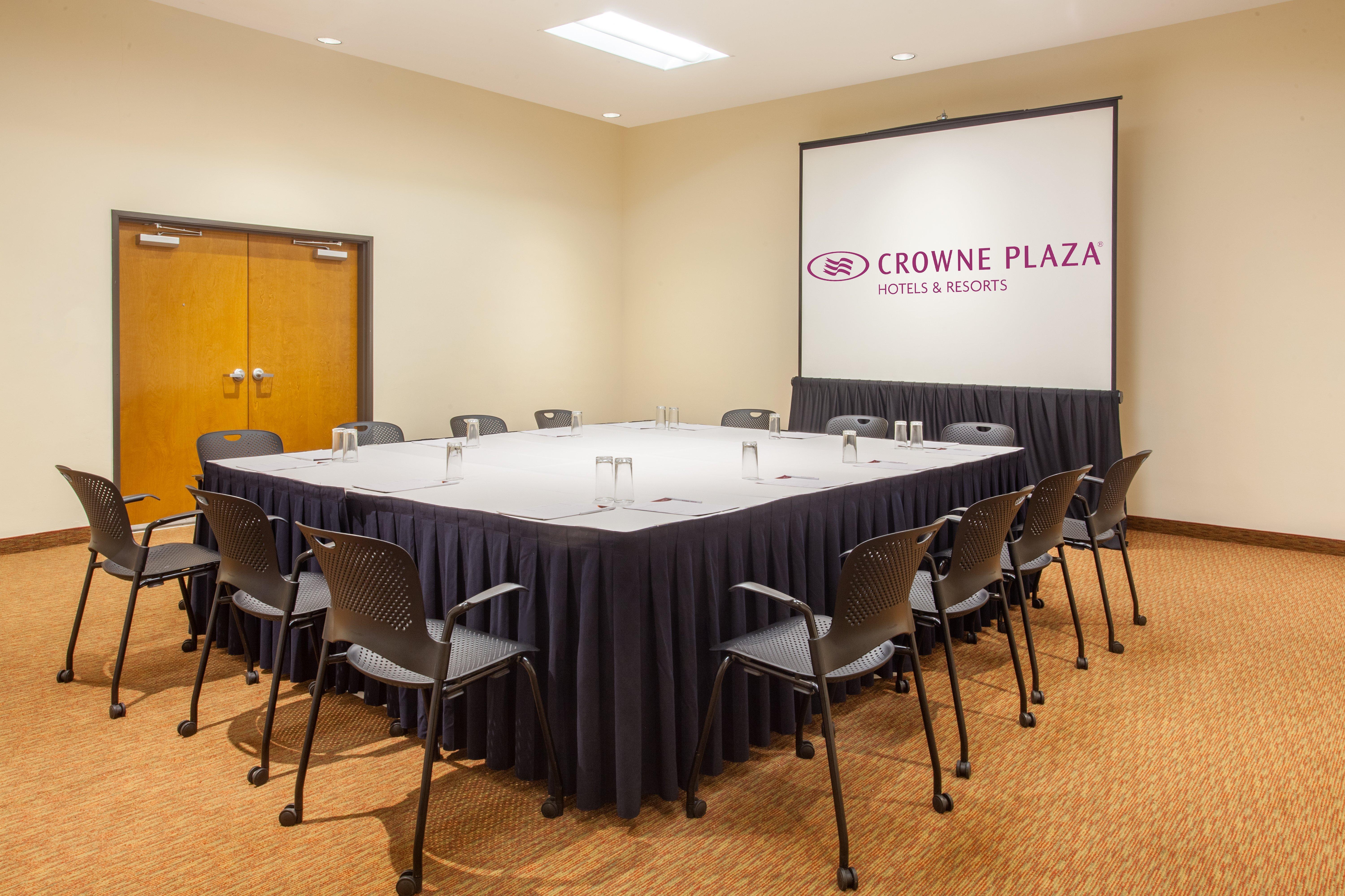 Crowne Plaza Aeropuerto, An Ihg Hotel