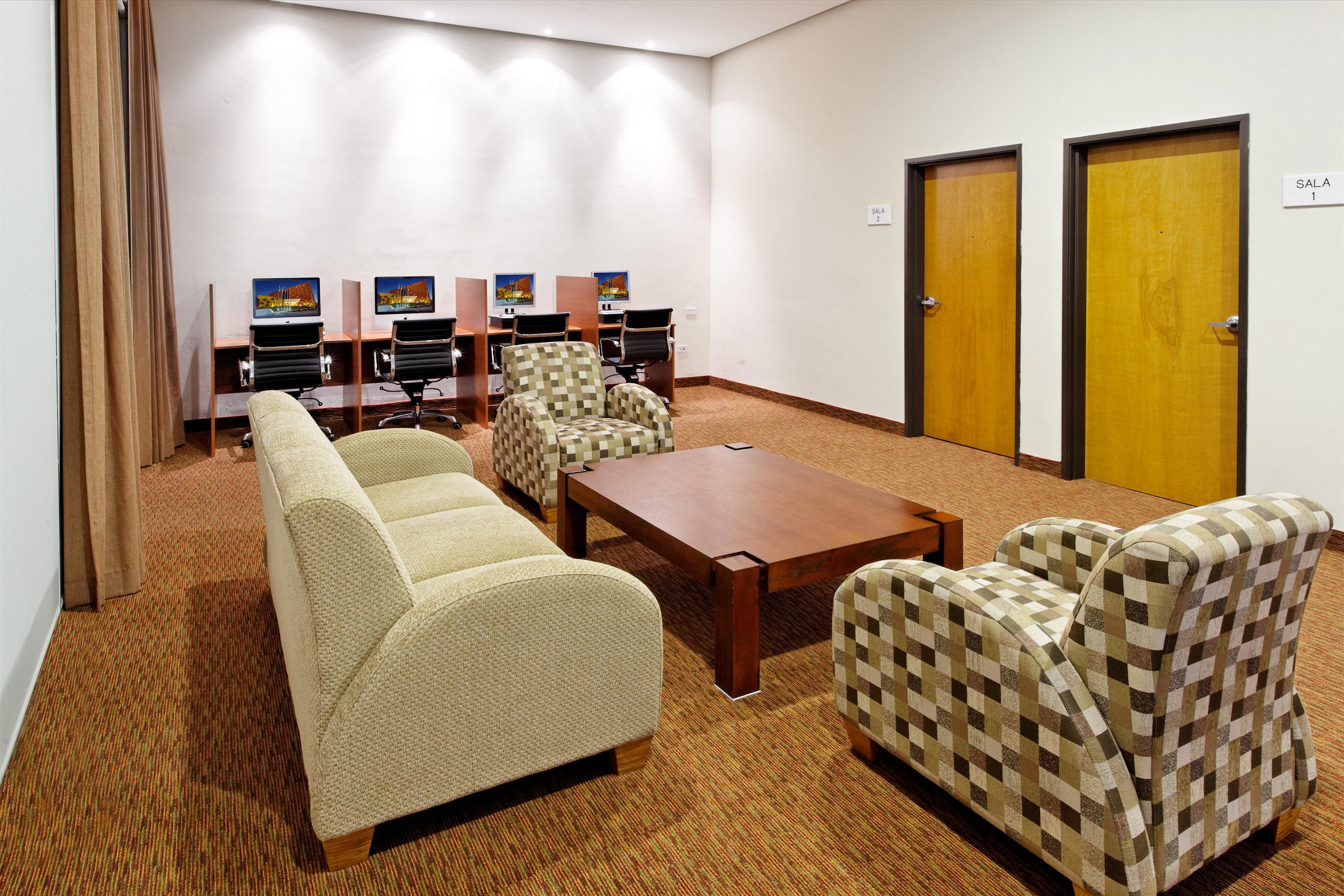 Hotel Crowne Plaza Aeropuerto, An Ihg 5*