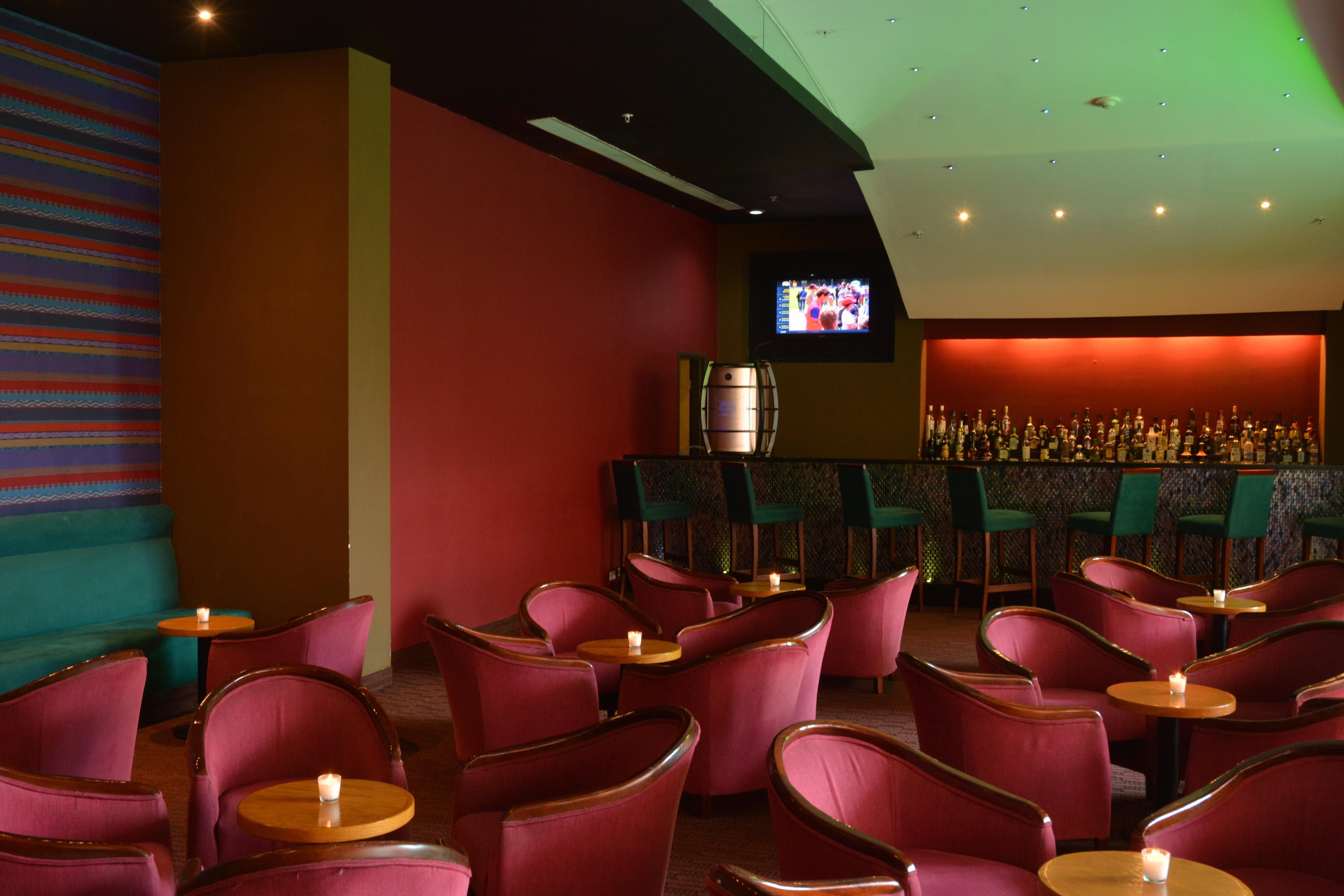 Hotel Crowne Plaza Aeropuerto, An Ihg