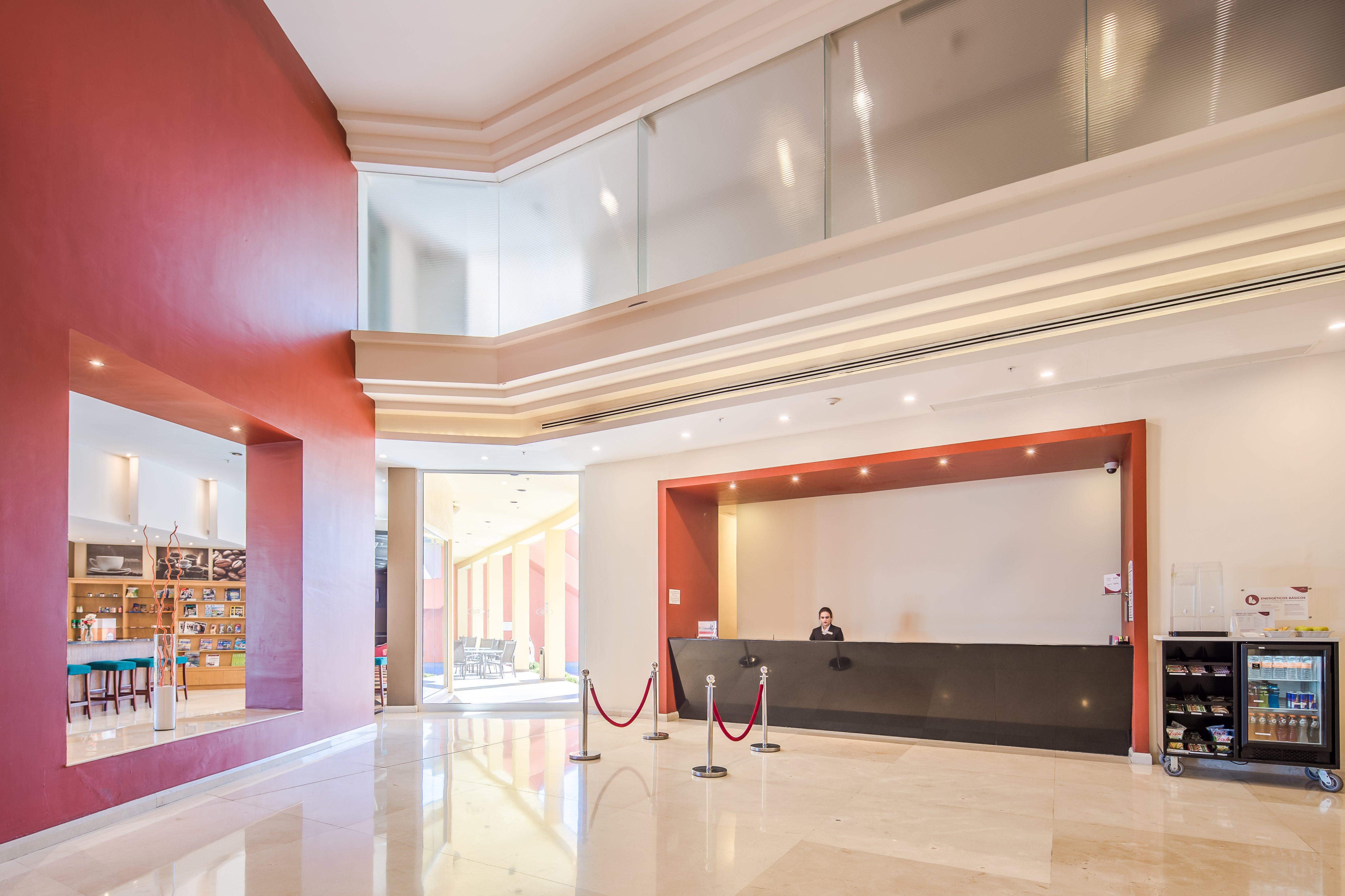 Hotel Crowne Plaza Aeropuerto, An Ihg