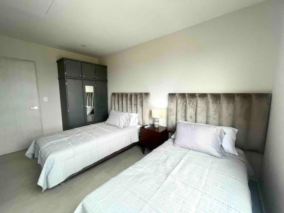 Luxury And Comfort, Parque Fundidora In Front Arena