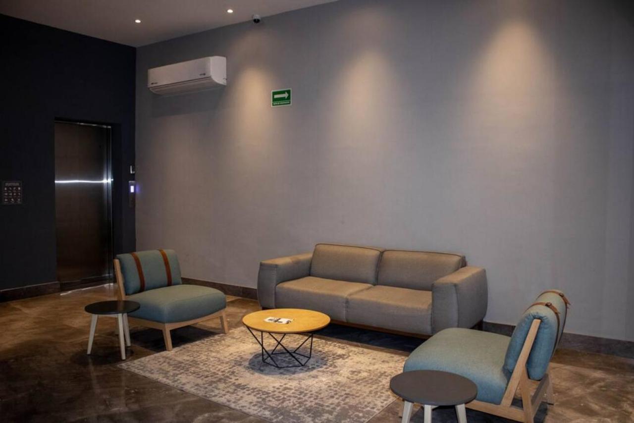 Luxury And Comfort, Parque Fundidora In Front Arena