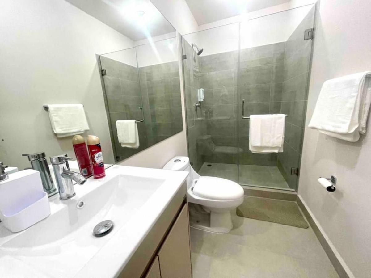 Luxury And Comfort, Parque Fundidora In Front Arena