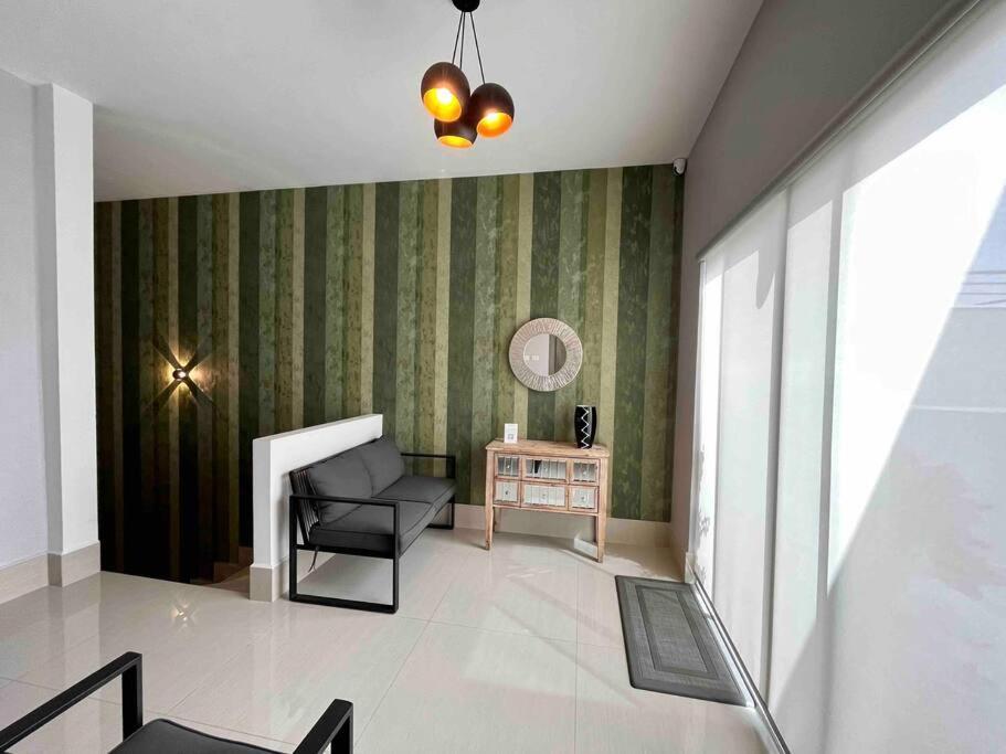 Amplia Casa De 5 Habitaciones, Estilo, Confort Y Diseno Unico Garantizados Сasa de vacaciones *
