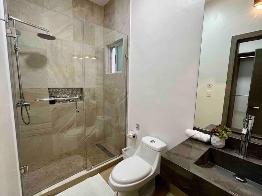 Amplia Casa De 5 Habitaciones, Estilo, Confort Y Diseno Unico Garantizados Сasa de vacaciones Monterrey