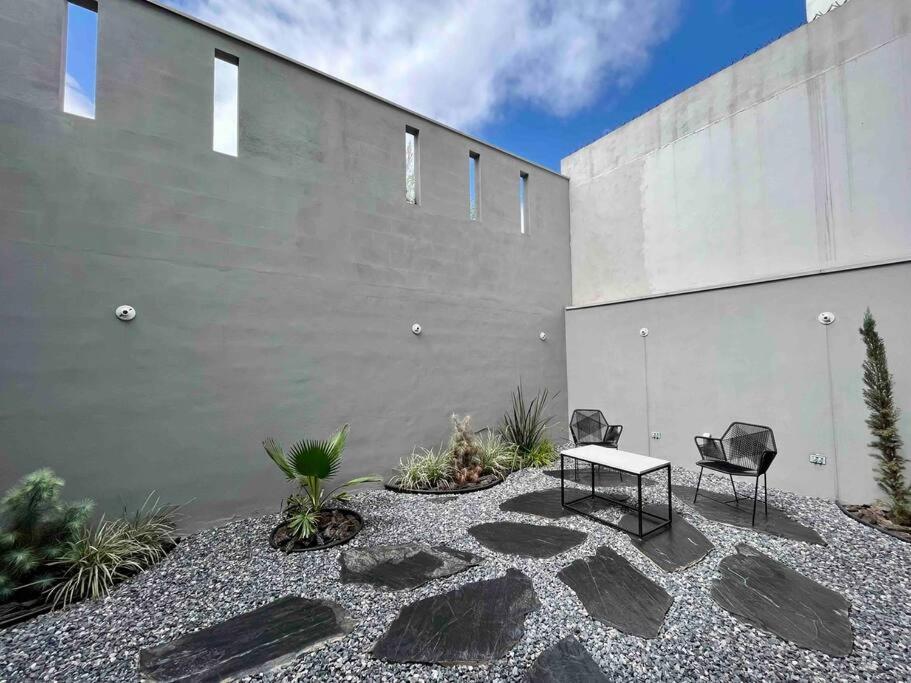 Amplia Casa De 5 Habitaciones, Estilo, Confort Y Diseno Unico Garantizados