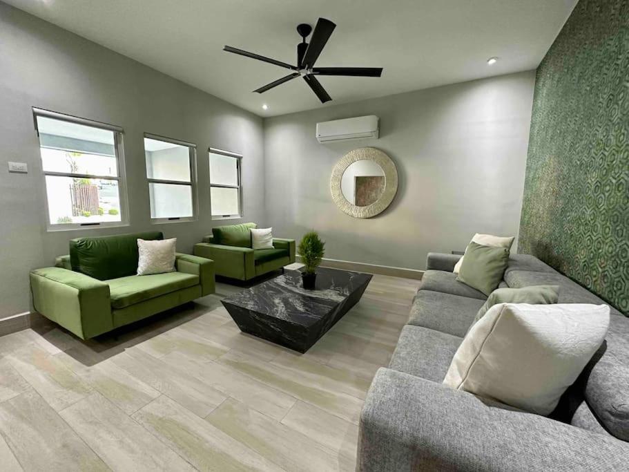 Сasa de vacaciones Amplia Casa De 5 Habitaciones, Estilo, Confort Y Diseno Unico Garantizados