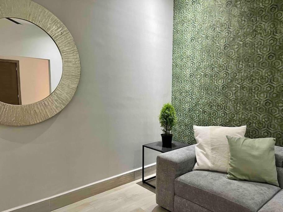 Amplia Casa De 5 Habitaciones, Estilo, Confort Y Diseno Unico Garantizados Monterrey