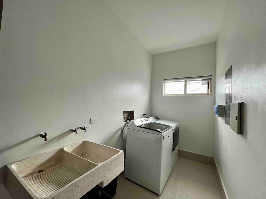Сasa de vacaciones Amplia Casa De 5 Habitaciones, Estilo, Confort Y Diseno Unico Garantizados *