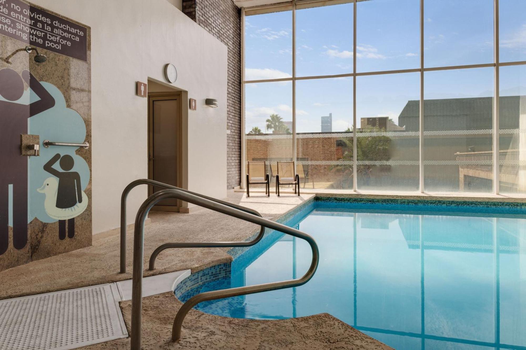 Four Points By Sheraton Galerias Hotel 5*