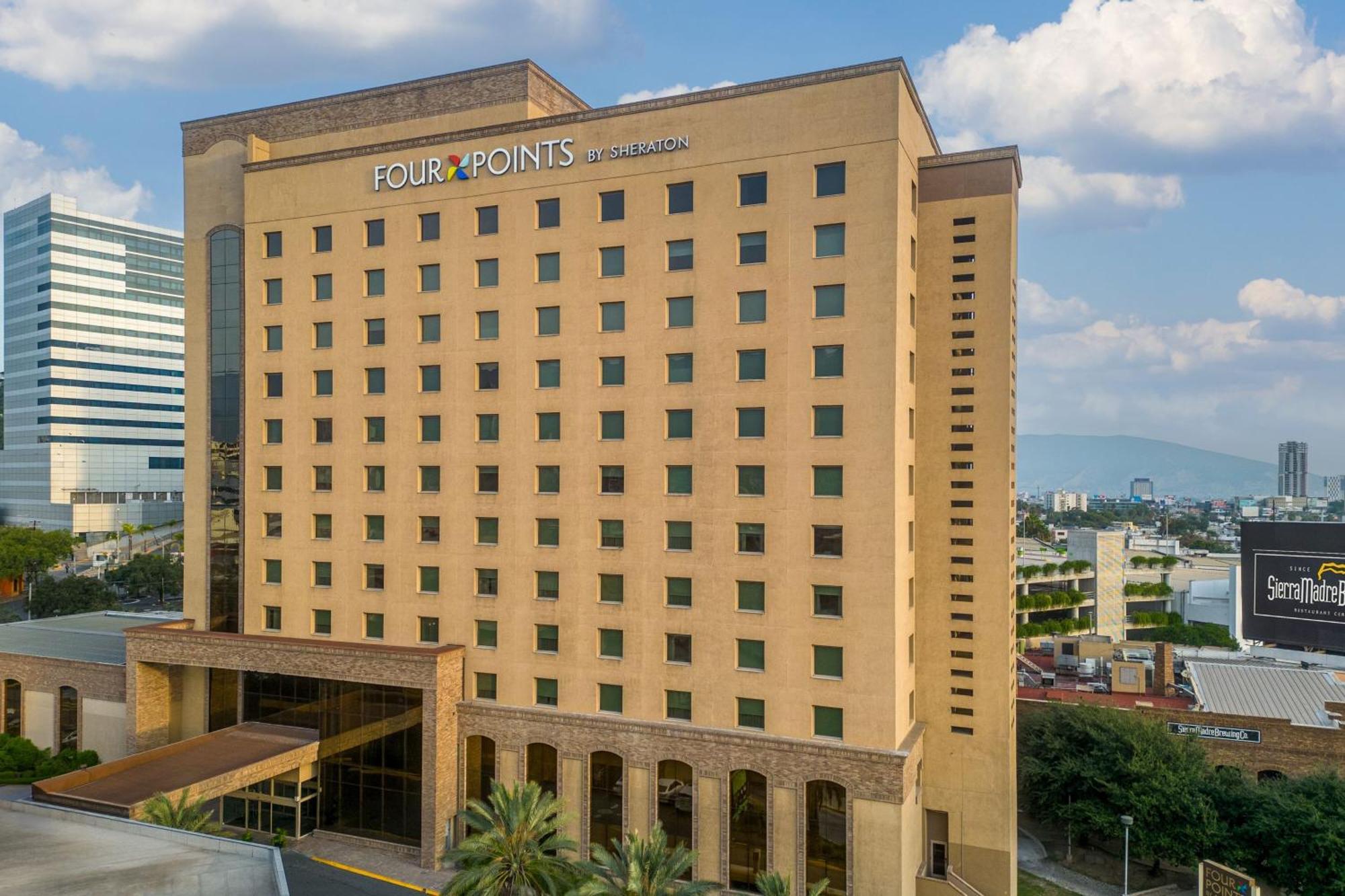 Four Points By Sheraton Galerias