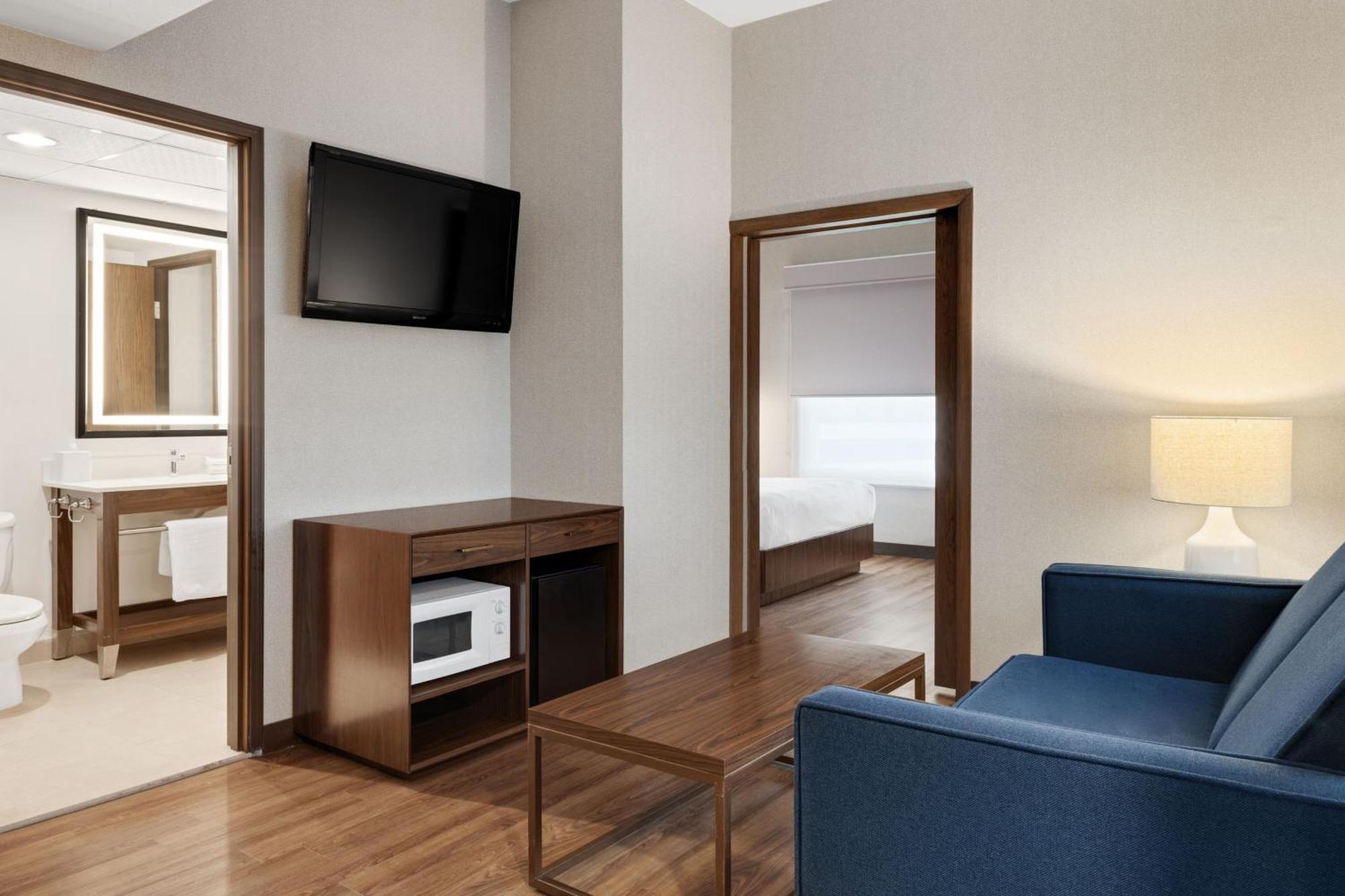 Hotel Four Points By Sheraton Galerias 5*