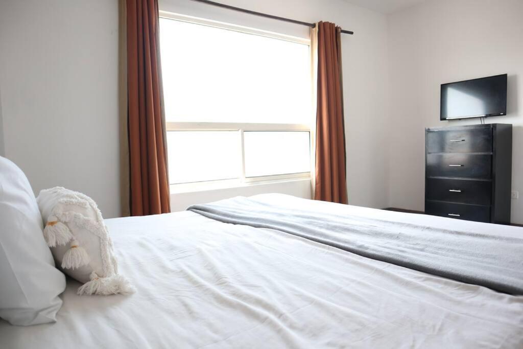 Apartamento Amplio Depa 10 Min Parque Fundidora, Estadio Bbva - Lv5 -